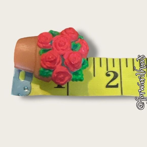 Set of Four Vintage Button Covers – Floral Pot Design - Picture 9 of 10